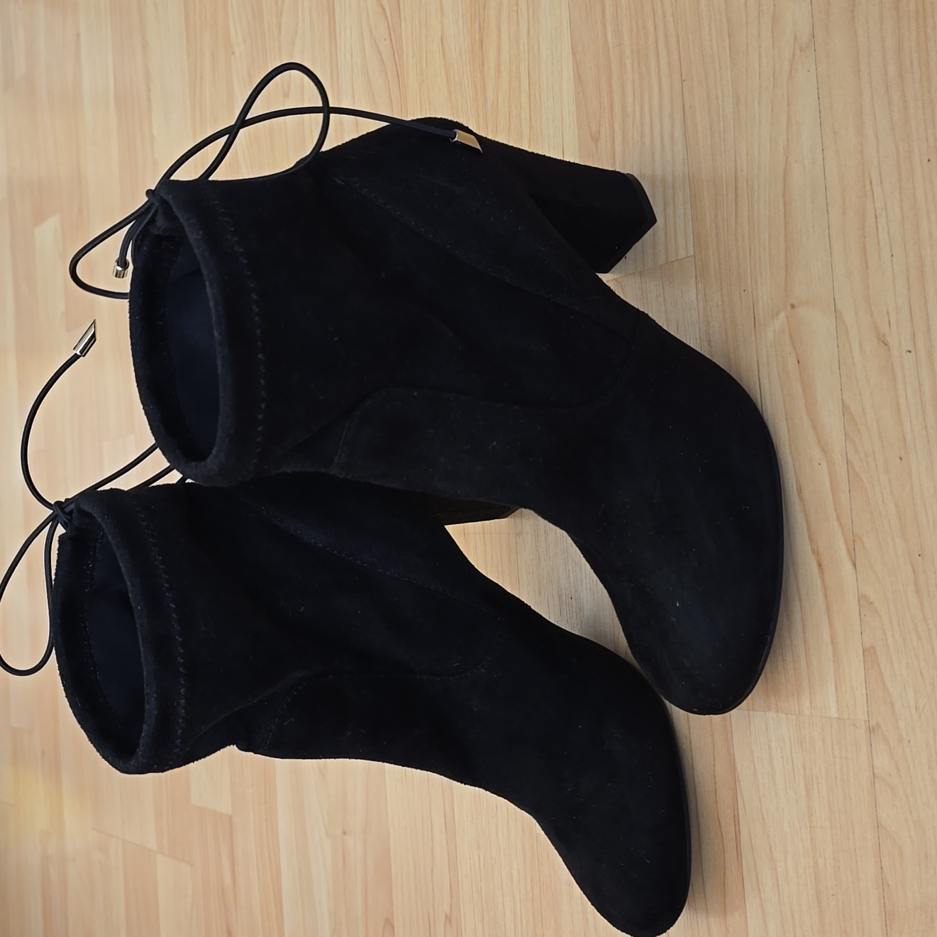 Chinese Laundry Bailey Womens Bootie Micro Suede Black Slip On Block Heel Size 8